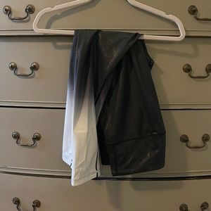Zyia Black and White Ombre metallic Light n Tight 7/8
24”